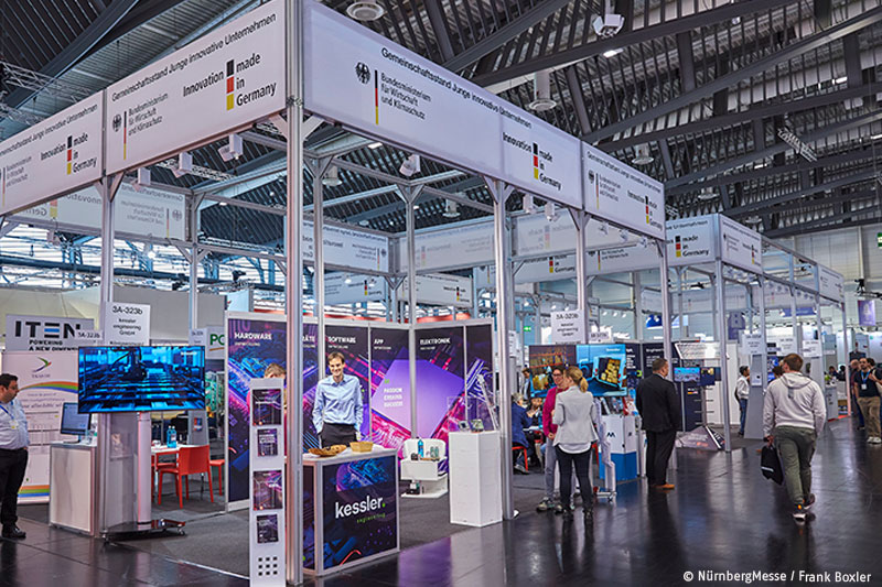 Gemeinschafts-Messestand für junge, innovative Unternehmen unter dem Motto 'Innovation made in Germany' auf einer deutschen Messe.